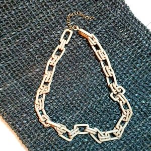 Boutique brand link chain taupe statement necklace